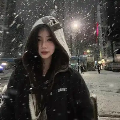 隗逸馨